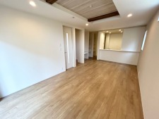 2号棟リビングダイニング約17.7畳