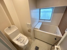 浴室、浴室換気暖房乾燥機付・トイレ、ウオシュレット付