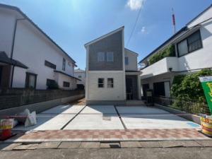 現地外観・ご内覧予約受付中！