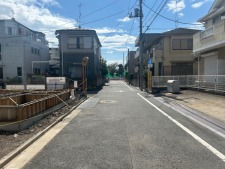 北側前面道路